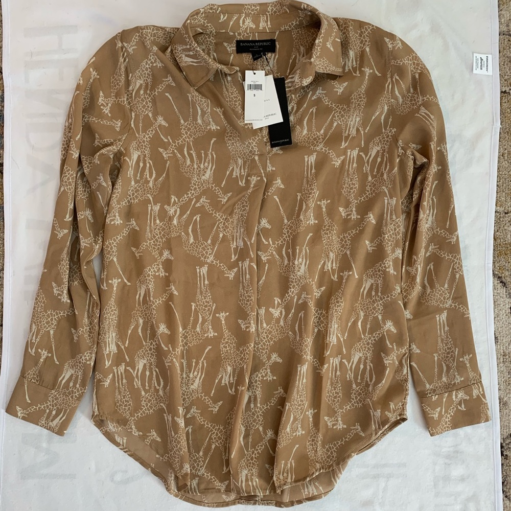 Banana Republic Giraffe blouse